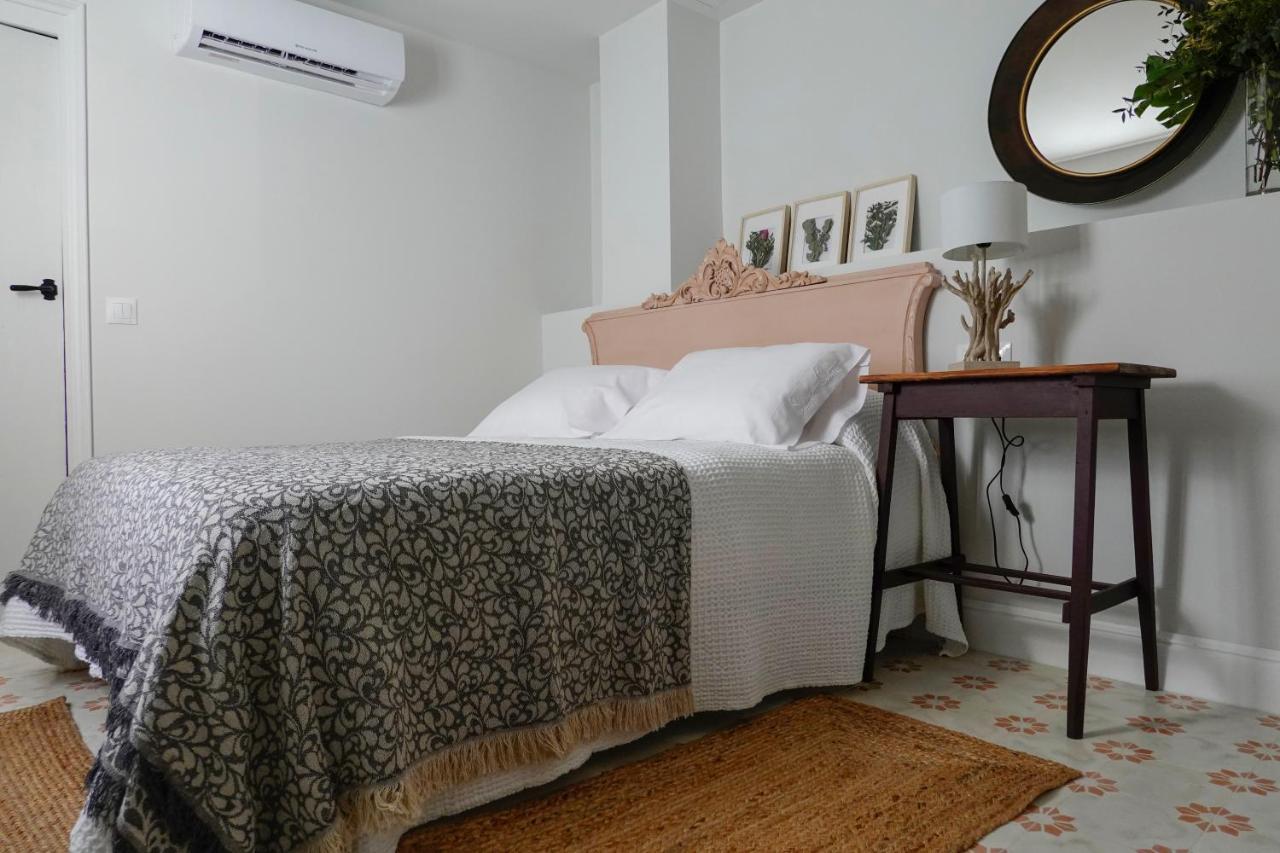 Aparthotel Hospederia Santa Clara Utrera Esterno foto