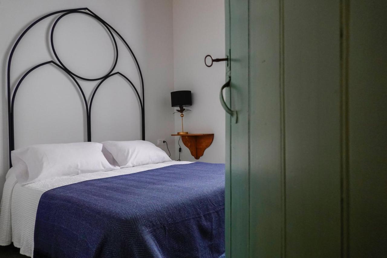 Aparthotel Hospederia Santa Clara Utrera Esterno foto